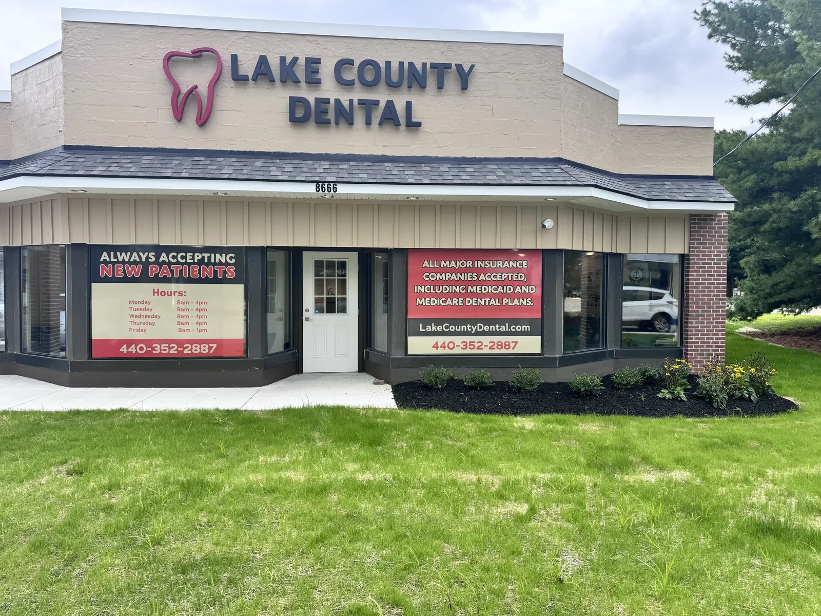 The Lake County Dental building at 8666 Mentor Ave